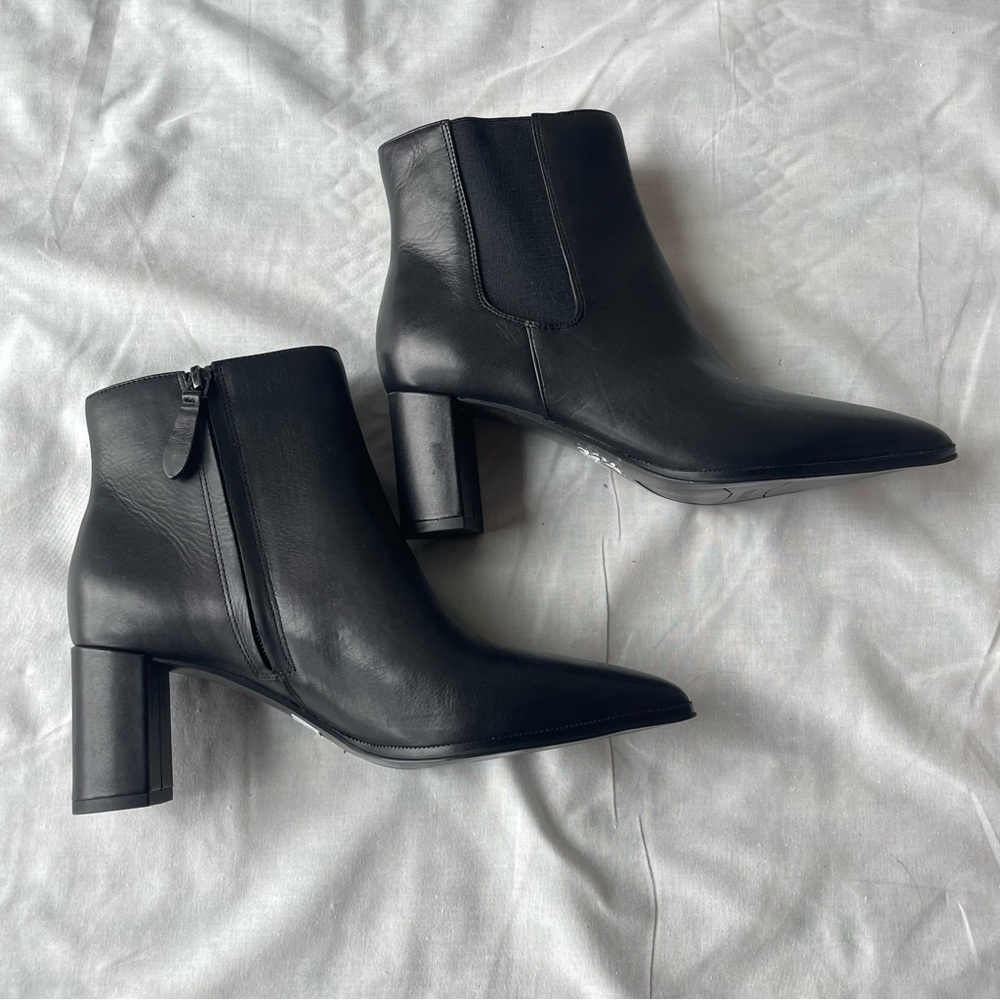 Franco Sarto demmi pointed toe heeled boot size 7